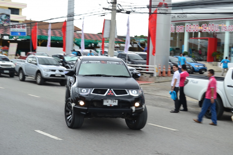 ชื่อ:  DSC_3362.jpg
ครั้ง: 664
ขนาด:  206.6 กิโลไบต์