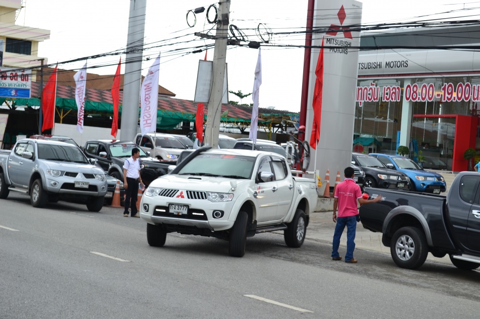 ชื่อ:  DSC_3369.jpg
ครั้ง: 635
ขนาด:  235.8 กิโลไบต์