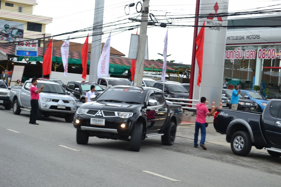 ชื่อ:  DSC_3371.jpg
ครั้ง: 598
ขนาด:  226.8 กิโลไบต์
