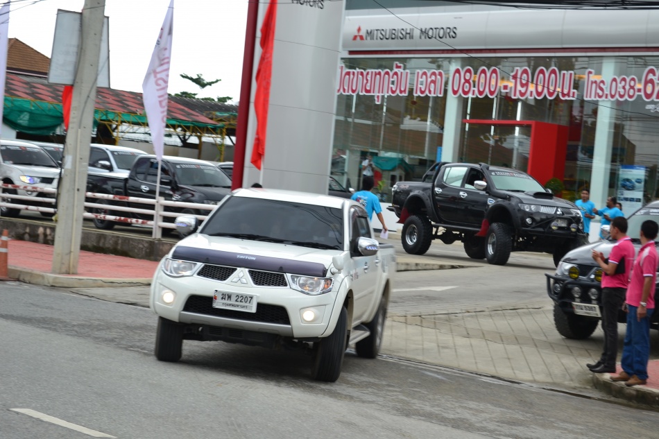 ชื่อ:  DSC_3380.jpg
ครั้ง: 629
ขนาด:  219.6 กิโลไบต์