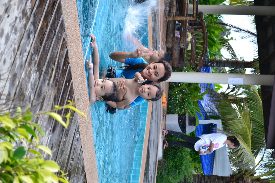 ชื่อ:  DSC_3476.jpg
ครั้ง: 554
ขนาด:  287.6 กิโลไบต์