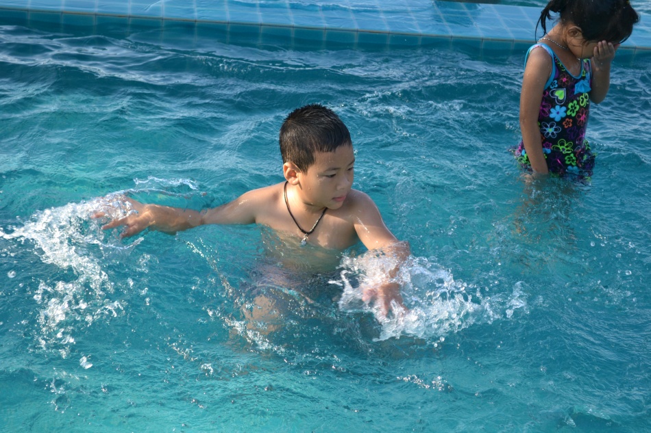 ชื่อ:  DSC_3678.jpg
ครั้ง: 411
ขนาด:  284.1 กิโลไบต์