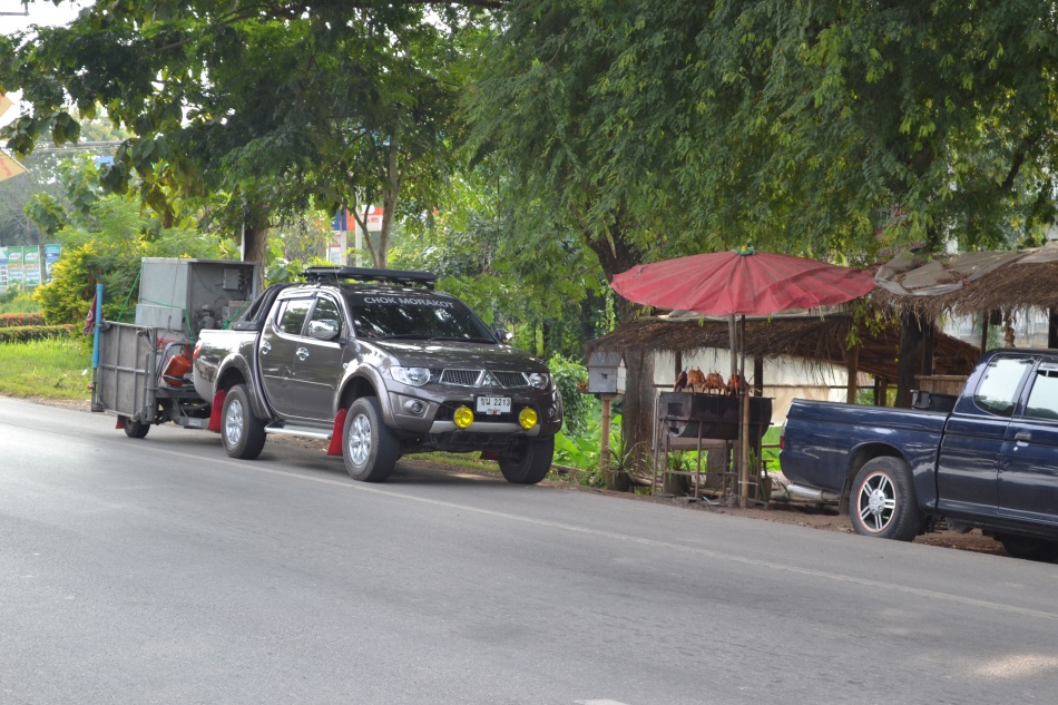 ชื่อ:  DSC_0821.jpg
ครั้ง: 859
ขนาด:  278.6 กิโลไบต์