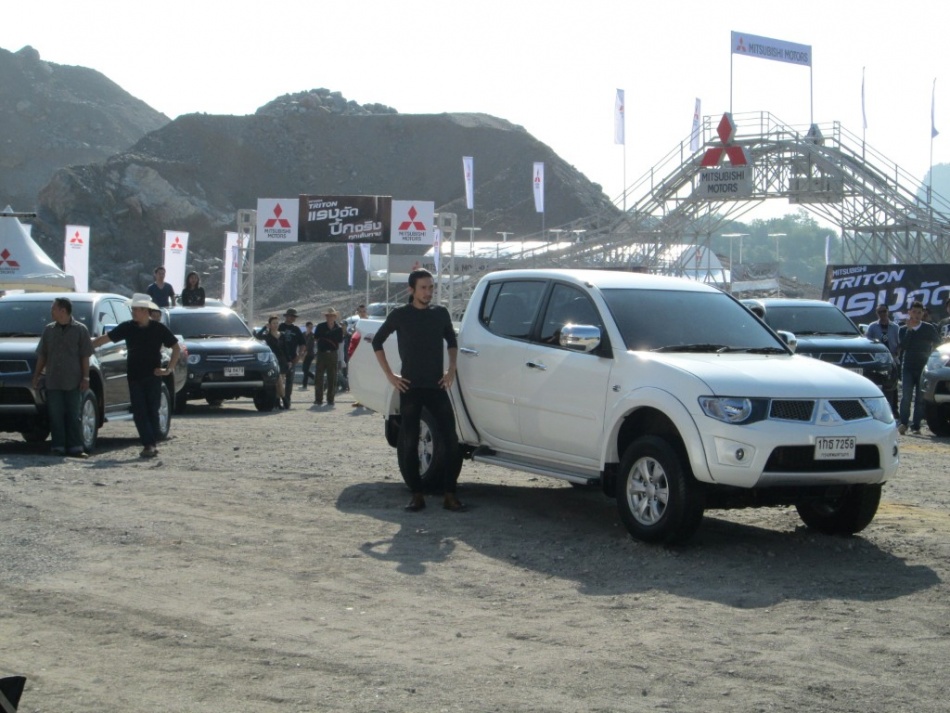 ชื่อ:  IMG_6936 (Medium).jpg
ครั้ง: 466
ขนาด:  220.8 กิโลไบต์