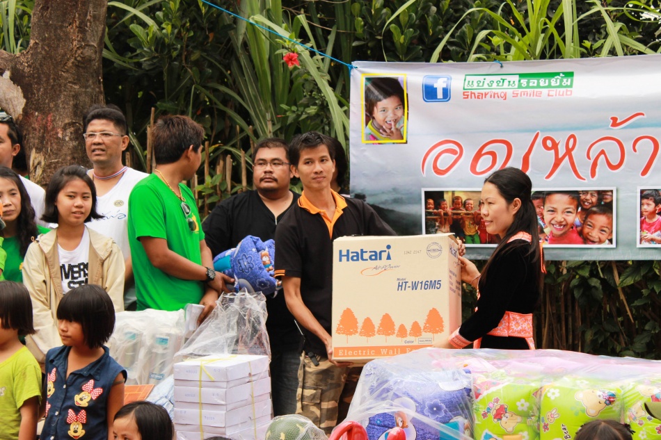 ชื่อ:  IMG_7199.jpg
ครั้ง: 561
ขนาด:  283.1 กิโลไบต์