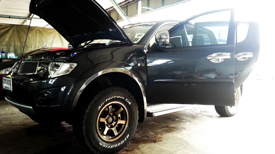 ชื่อ:  triton3.jpg
ครั้ง: 3653
ขนาด:  164.5 กิโลไบต์