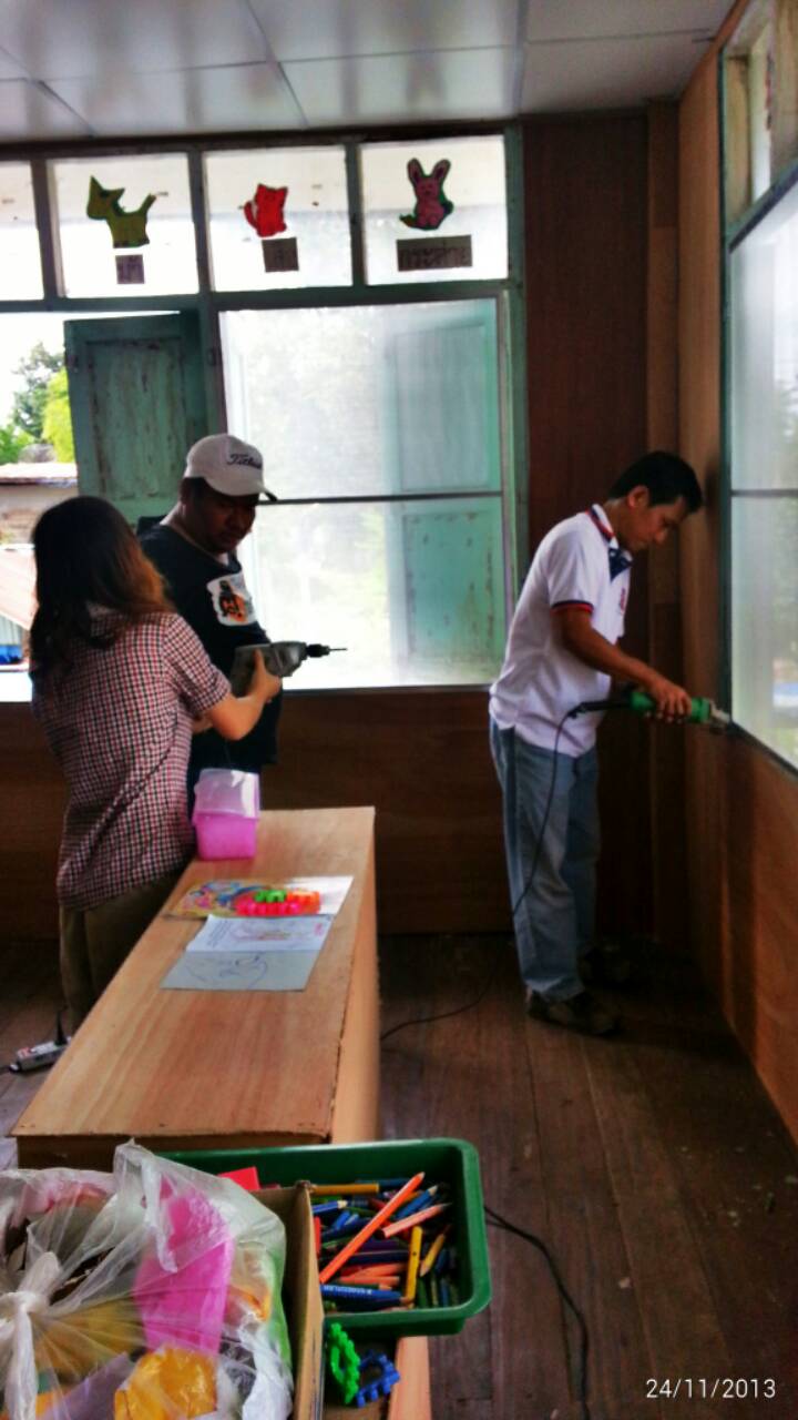 ชื่อ:  1385347111088.jpg
ครั้ง: 182
ขนาด:  85.7 กิโลไบต์