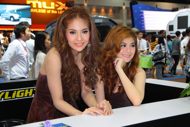 ชื่อ:  IMG_0070 (640x427).jpg
ครั้ง: 412
ขนาด:  193.9 กิโลไบต์