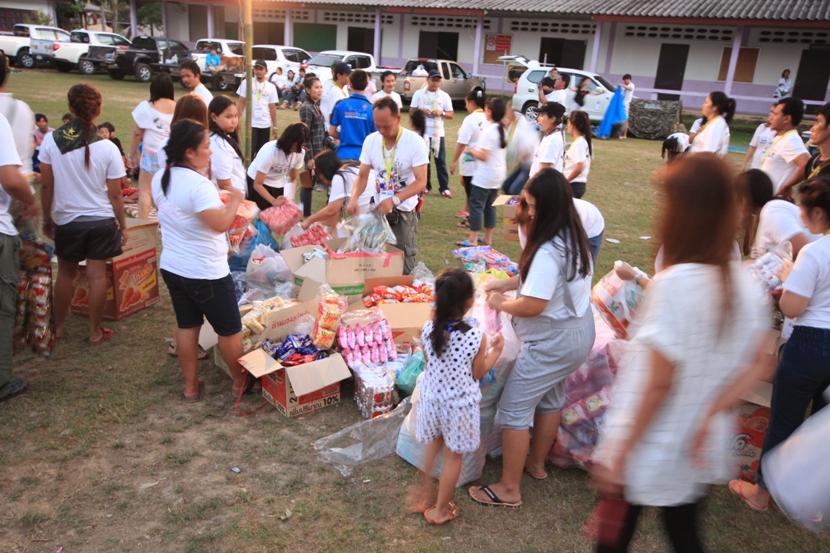 ชื่อ:  IMG_2514.JPG
ครั้ง: 405
ขนาด:  322.8 กิโลไบต์