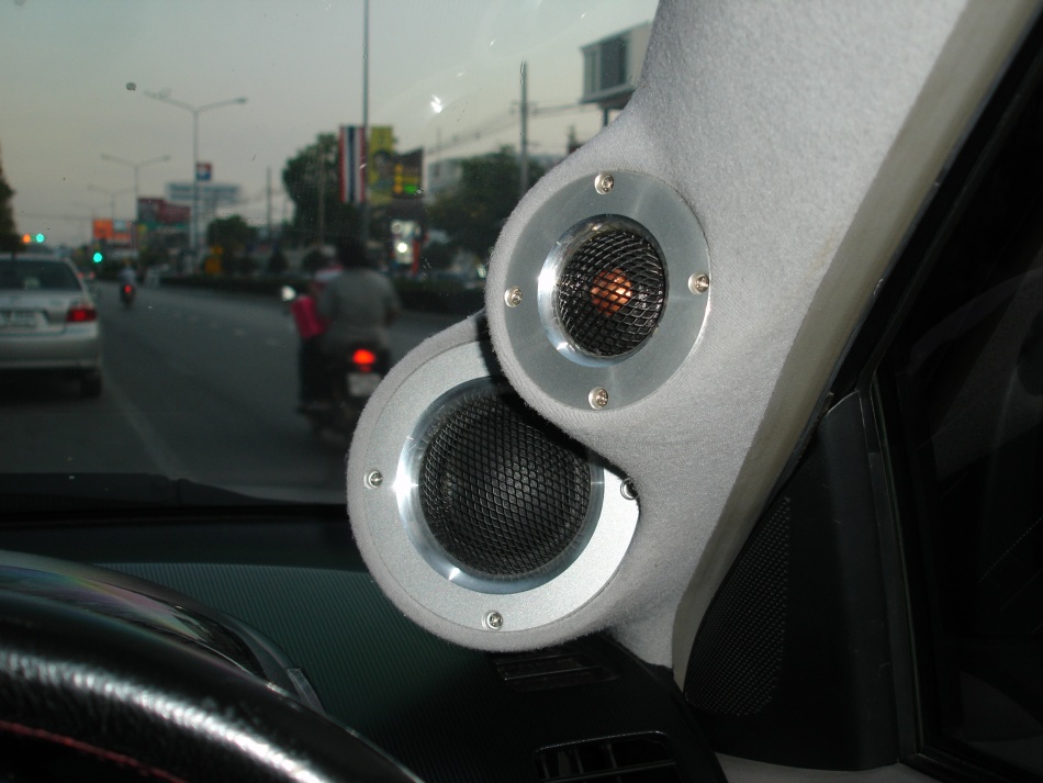 ชื่อ:  DSC03459.jpg
ครั้ง: 2745
ขนาด:  164.9 กิโลไบต์