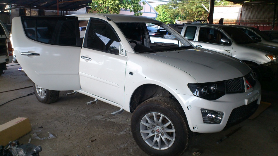 ชื่อ:  DSC_0101[2].jpg
ครั้ง: 630
ขนาด:  191.0 กิโลไบต์