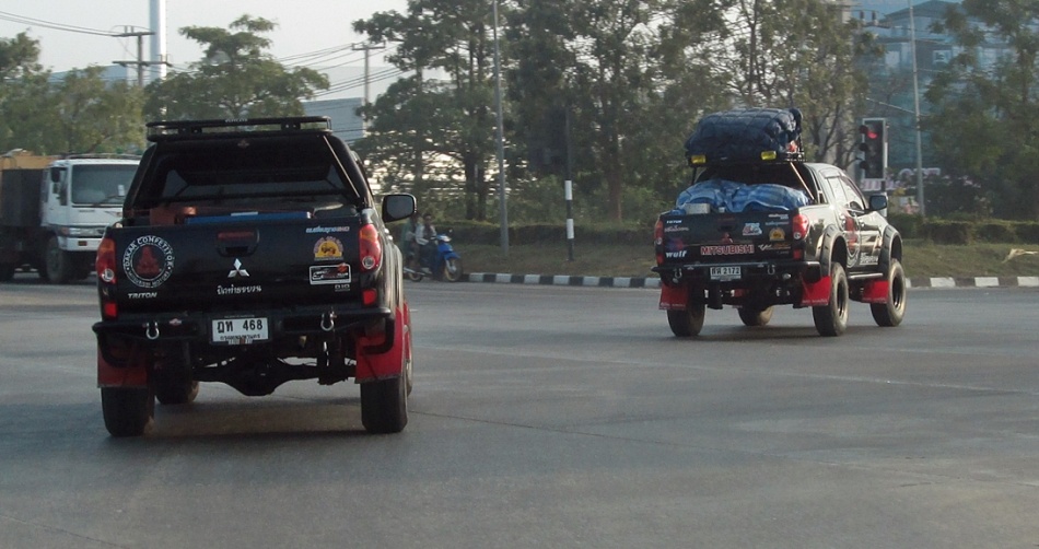 ชื่อ:  IMG_2275.jpg
ครั้ง: 3848
ขนาด:  164.5 กิโลไบต์