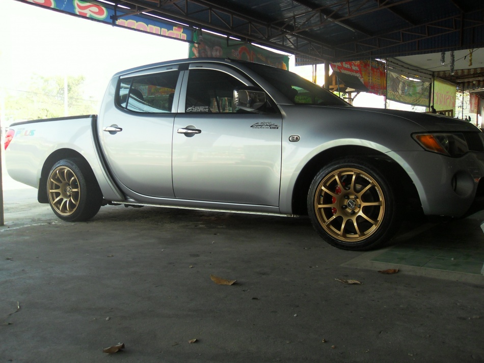 ชื่อ:  SDC11441.jpg
ครั้ง: 1230
ขนาด:  199.3 กิโลไบต์