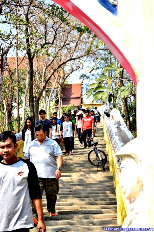 ชื่อ:  DSC_0911.jpg
ครั้ง: 200
ขนาด:  231.0 กิโลไบต์