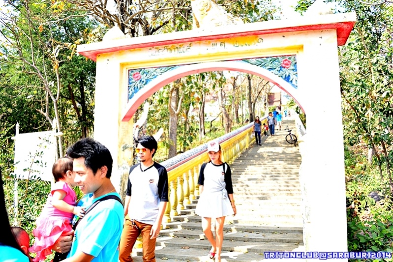 ชื่อ:  DSC_0919.jpg
ครั้ง: 208
ขนาด:  263.5 กิโลไบต์