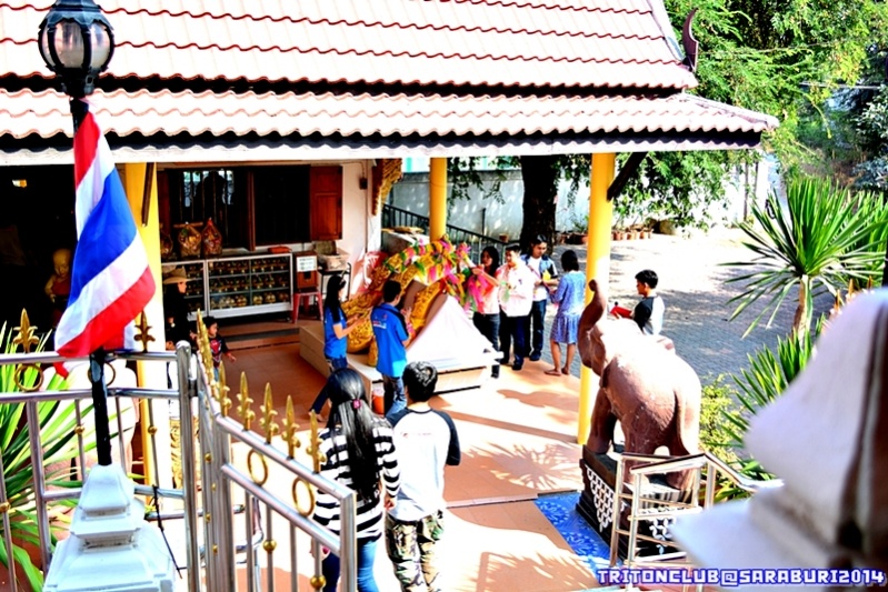 ชื่อ:  DSC_0932.jpg
ครั้ง: 192
ขนาด:  248.2 กิโลไบต์
