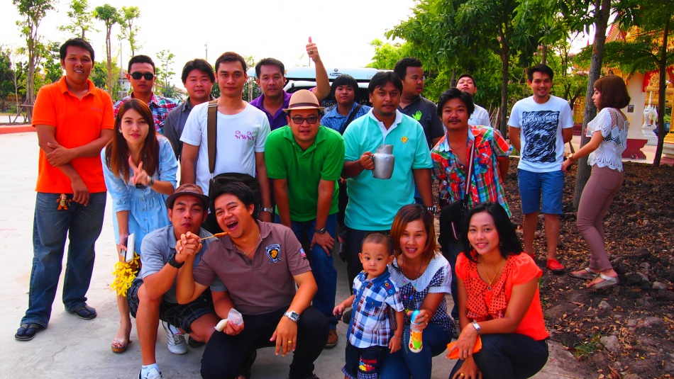 ชื่อ:  P4121675.jpg
ครั้ง: 224
ขนาด:  272.9 กิโลไบต์