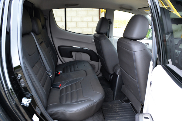 ชื่อ:  Mitsubishi-L200-Barbarian-Black-Passenger.jpg
ครั้ง: 309
ขนาด:  218.0 กิโลไบต์