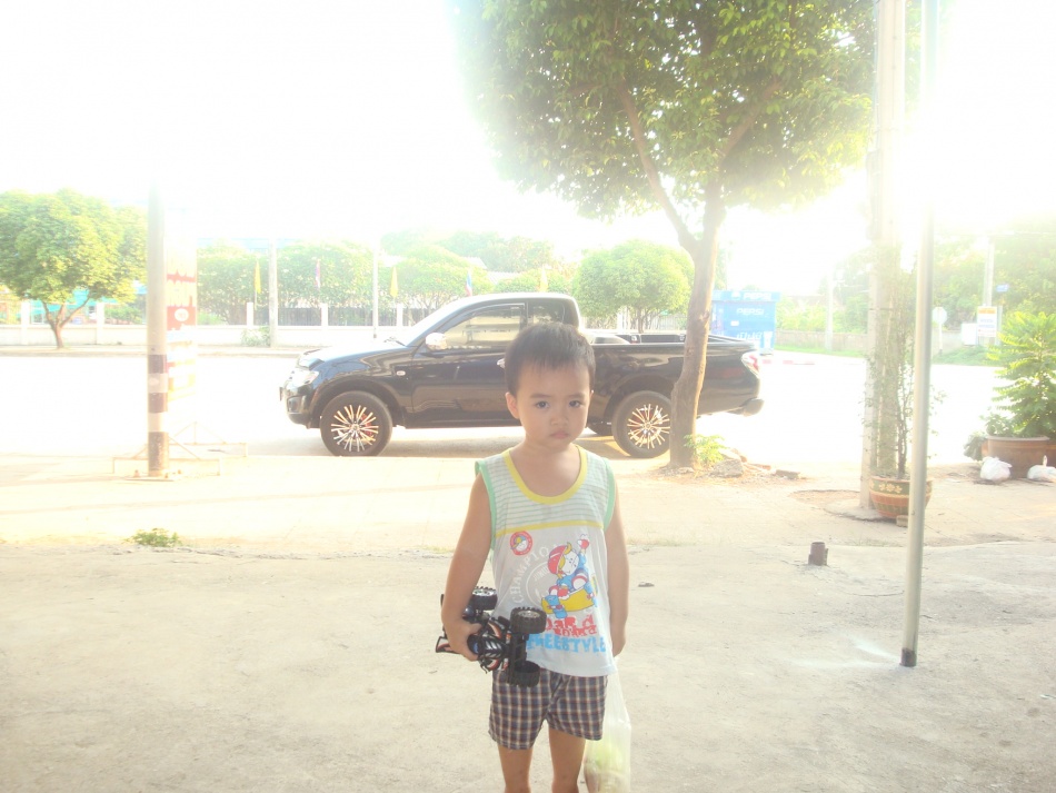 ชื่อ:  DSC09320.jpg
ครั้ง: 2321
ขนาด:  187.5 กิโลไบต์