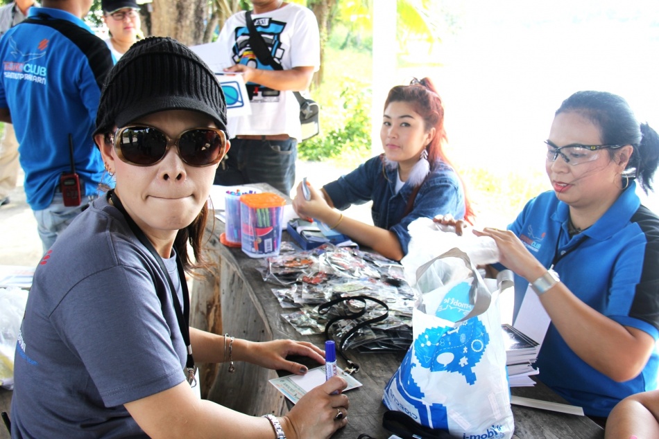 ชื่อ:  IMG_6663.jpg
ครั้ง: 441
ขนาด:  223.5 กิโลไบต์