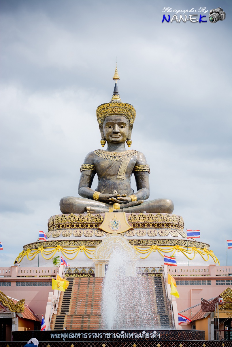 ชื่อ:  DSC_0210-1.jpg
ครั้ง: 595
ขนาด:  344.8 กิโลไบต์