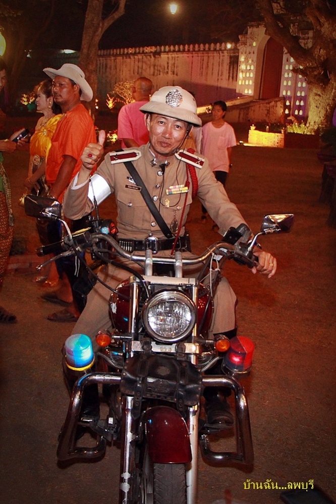 ชื่อ:  IMG_2533.jpg
ครั้ง: 470
ขนาด:  262.1 กิโลไบต์