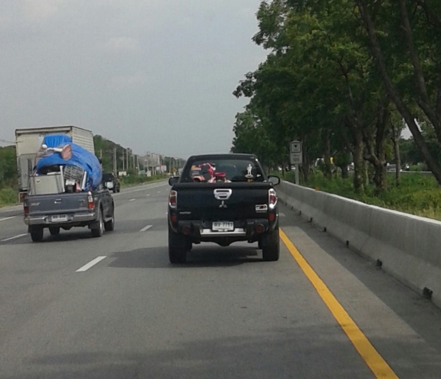 ชื่อ:  70 (Medium).jpg
ครั้ง: 235
ขนาด:  111.9 กิโลไบต์
